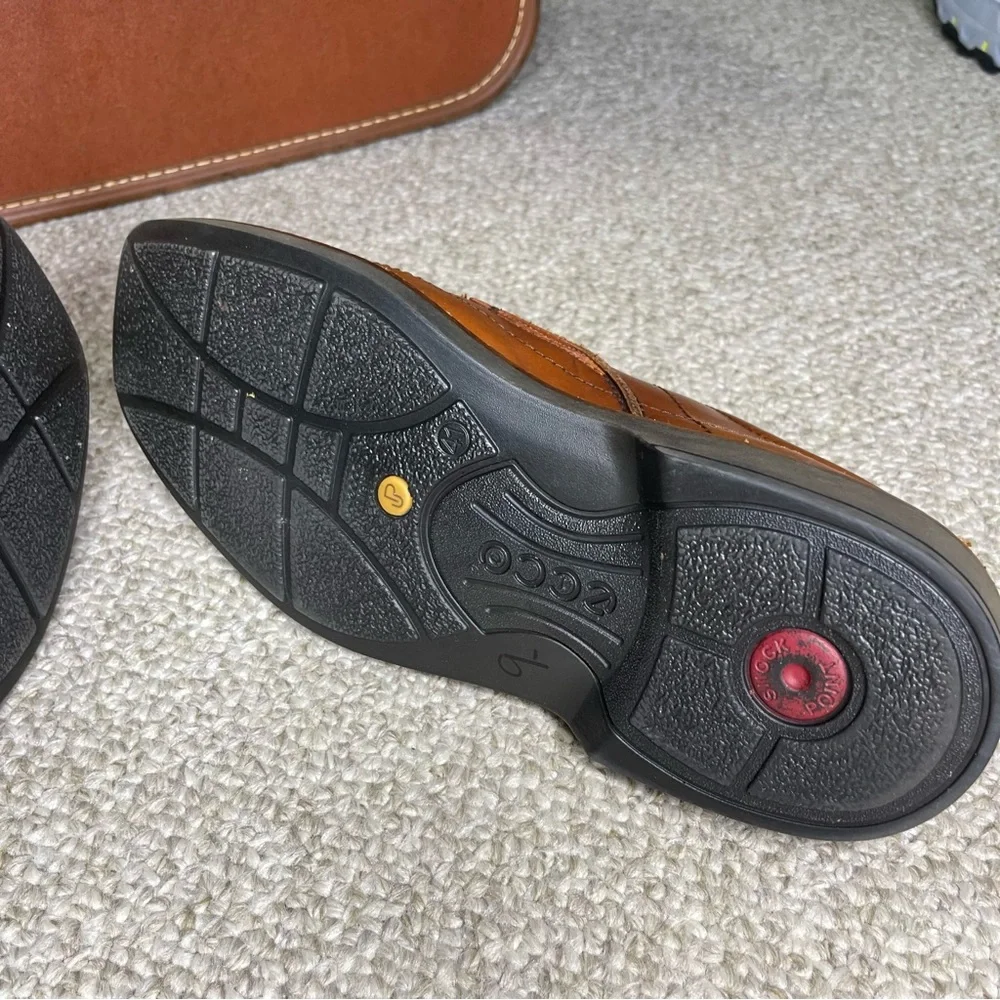Ecco leather shoes
